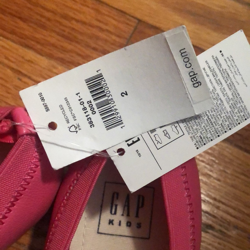 NWT pink cat shoes made by gap size 2 - Picture 2 of 2